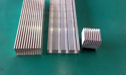 Aluminium section for radiator